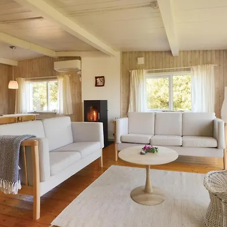 Holiday home Three-bedroom Holiday In Thisted *